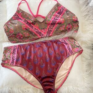 Floral Paisley Bikini Set NWOT 🩷